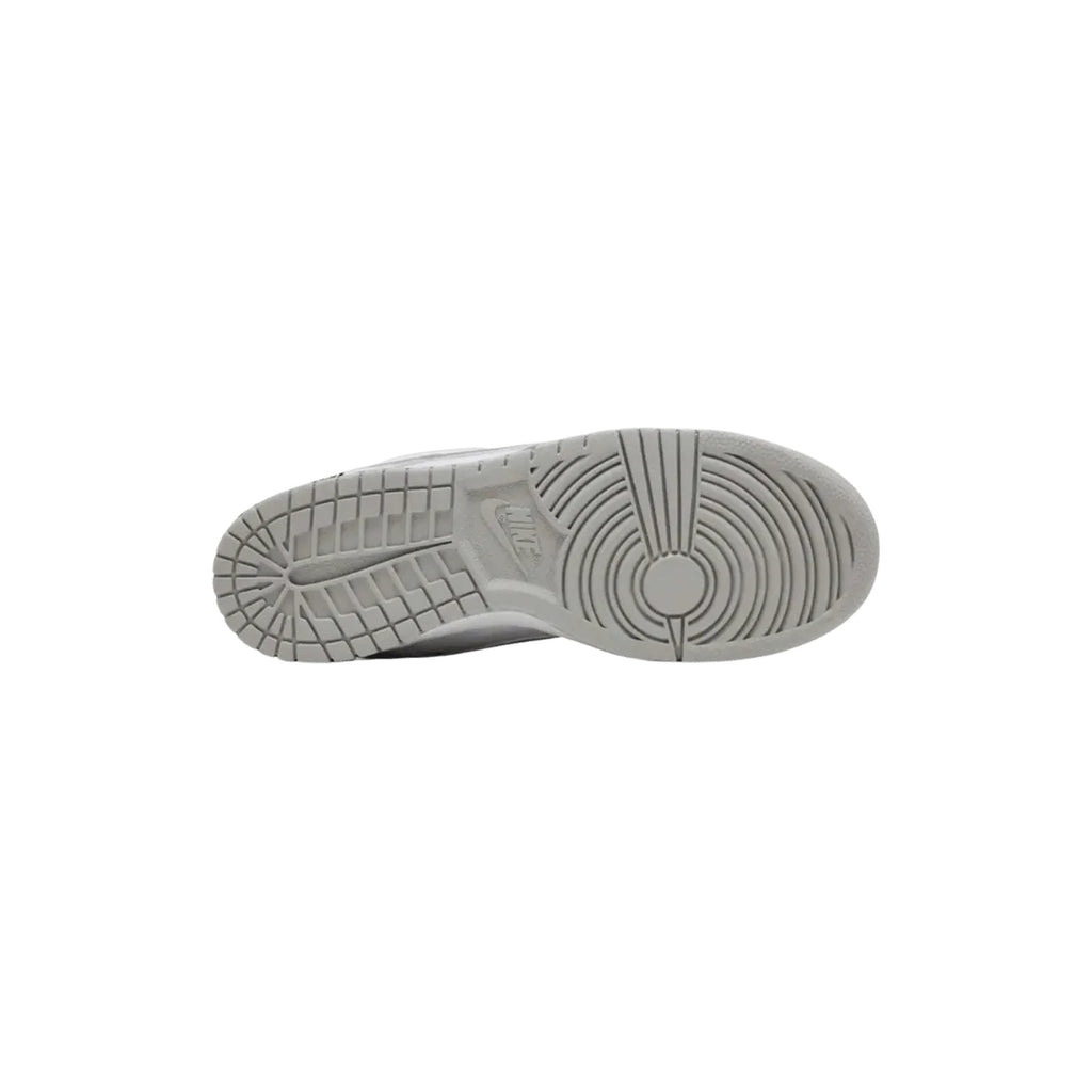 Nike Supreme x Dunk Low SB 'White Metallic Silver'