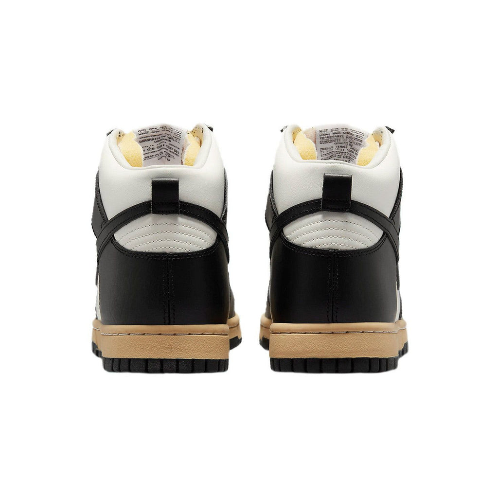 Nike Dunk High SE 'Vintage Panda'