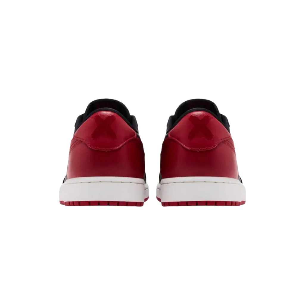 Air Jordan 1 Retro Low OG 'Banned' 2026