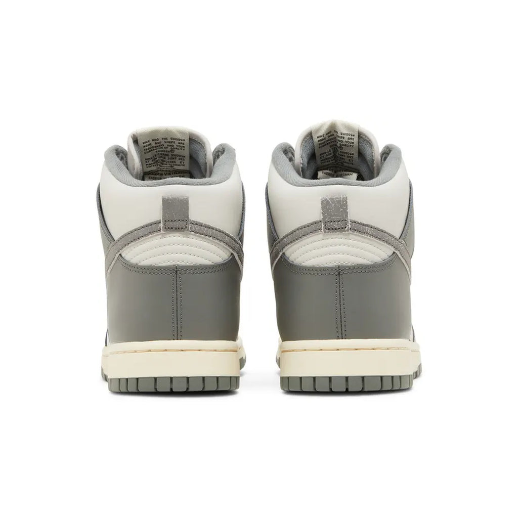 Nike Dunk High SE 'Light Bone'