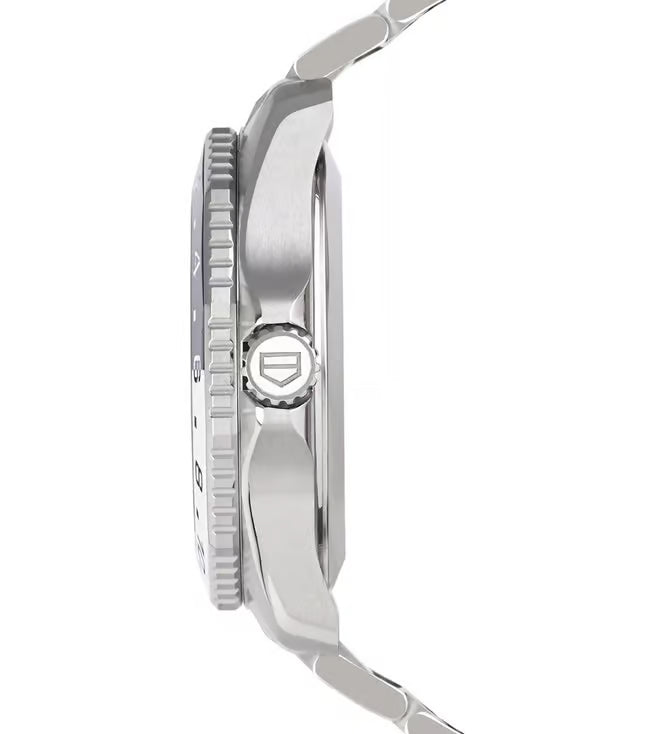TAG HEUER Aquaracer Professional 300 GMT