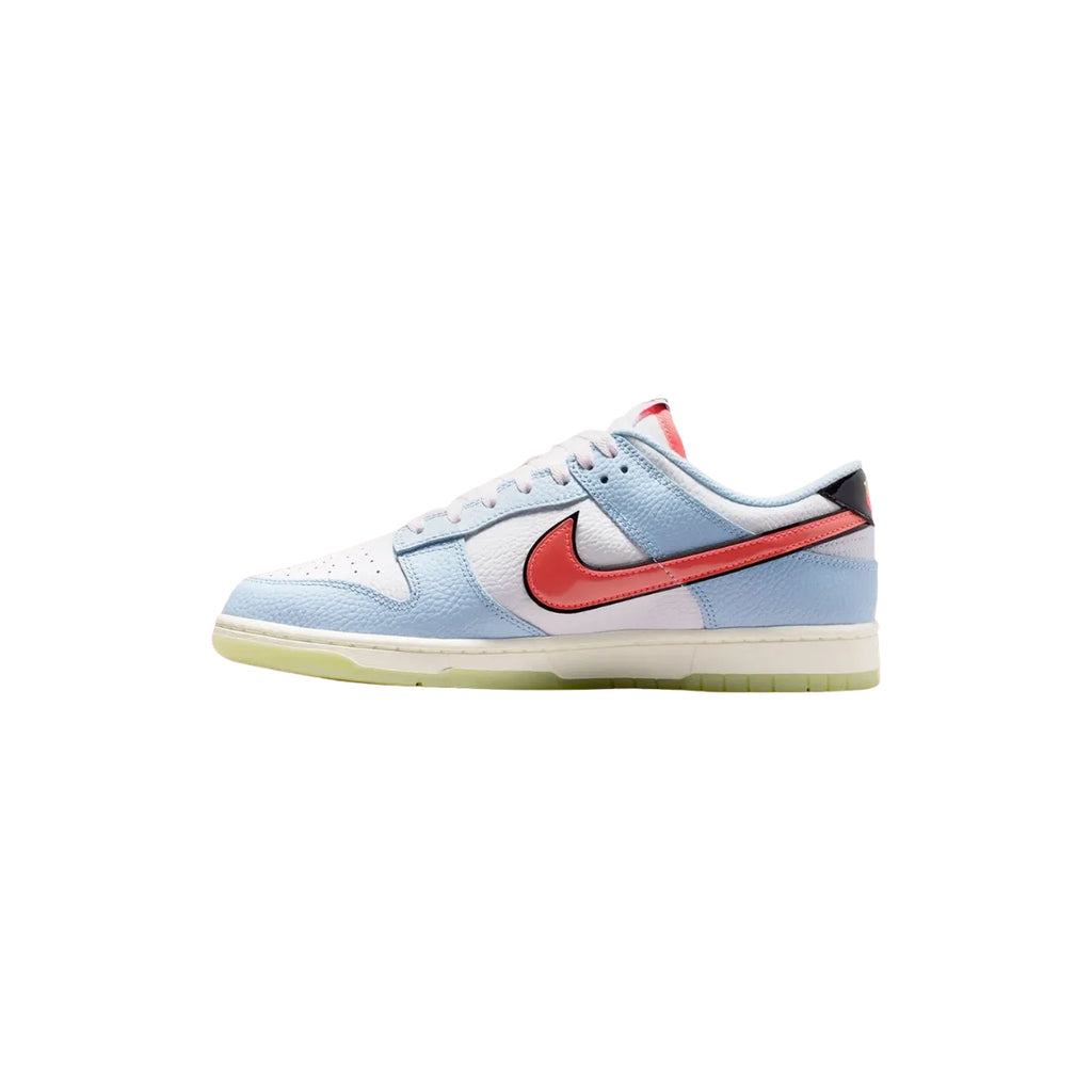Nike Dunk Low Patent Leather 'Smiley Face'