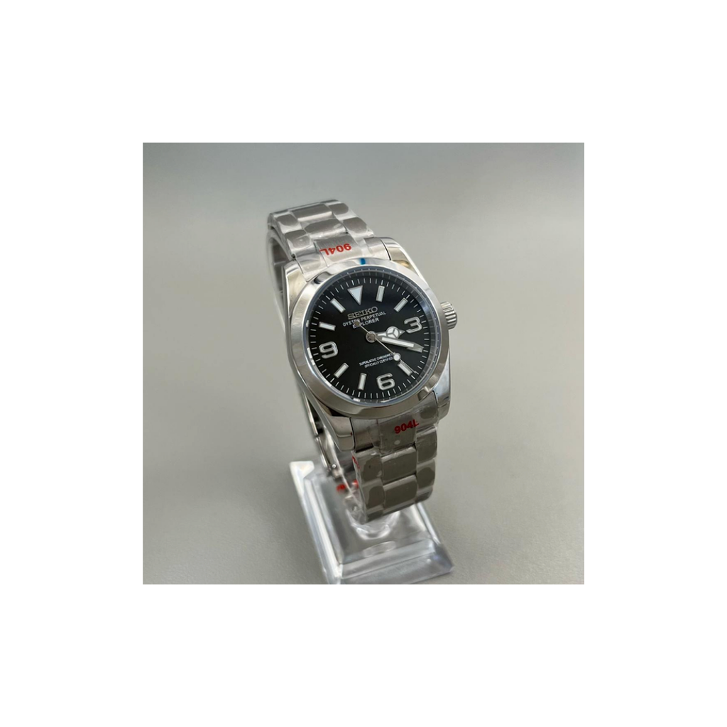 Seiko mod Explorer Black Dial