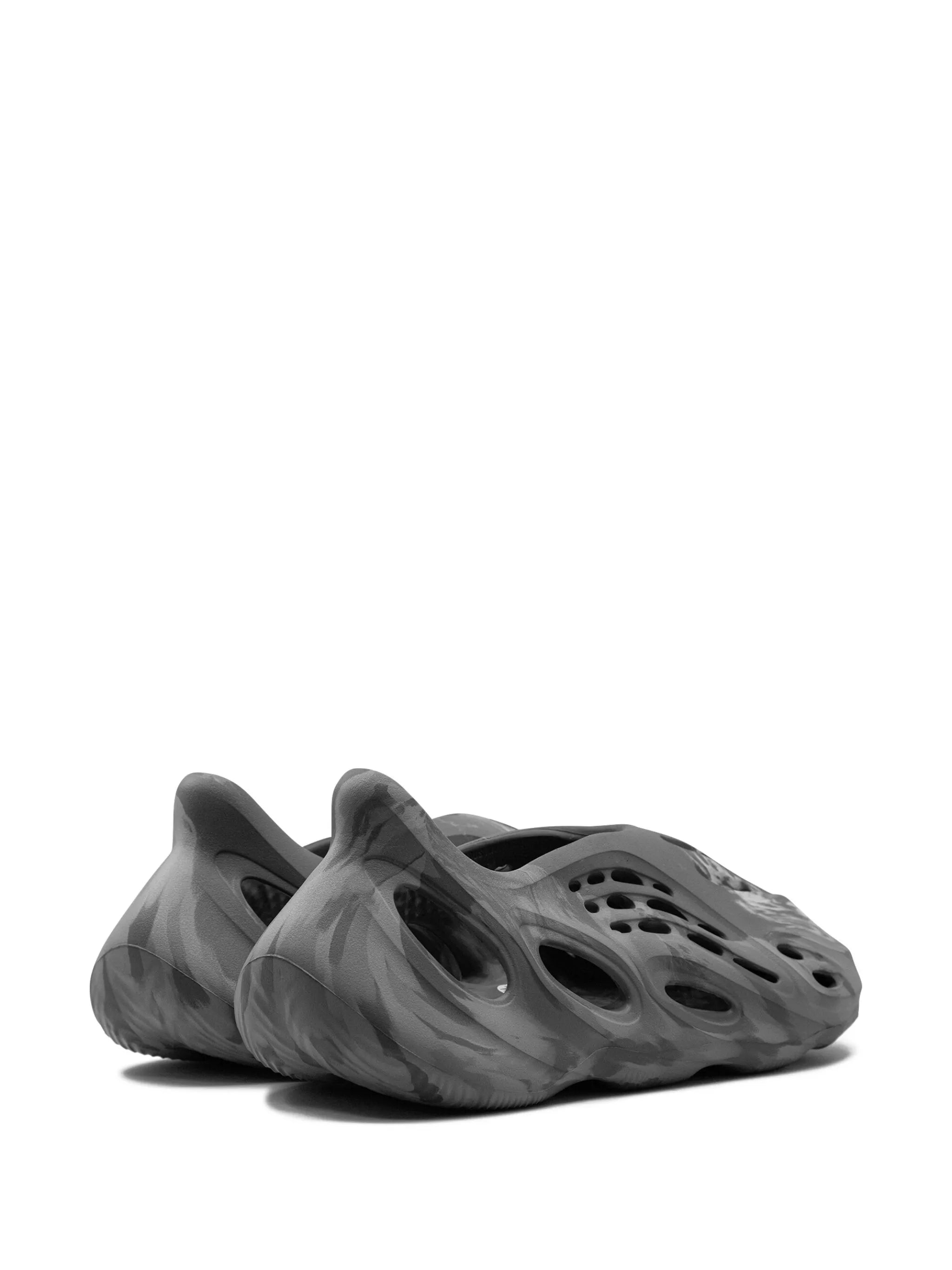 Adidas Yeezy Foam Runnr MX Granite