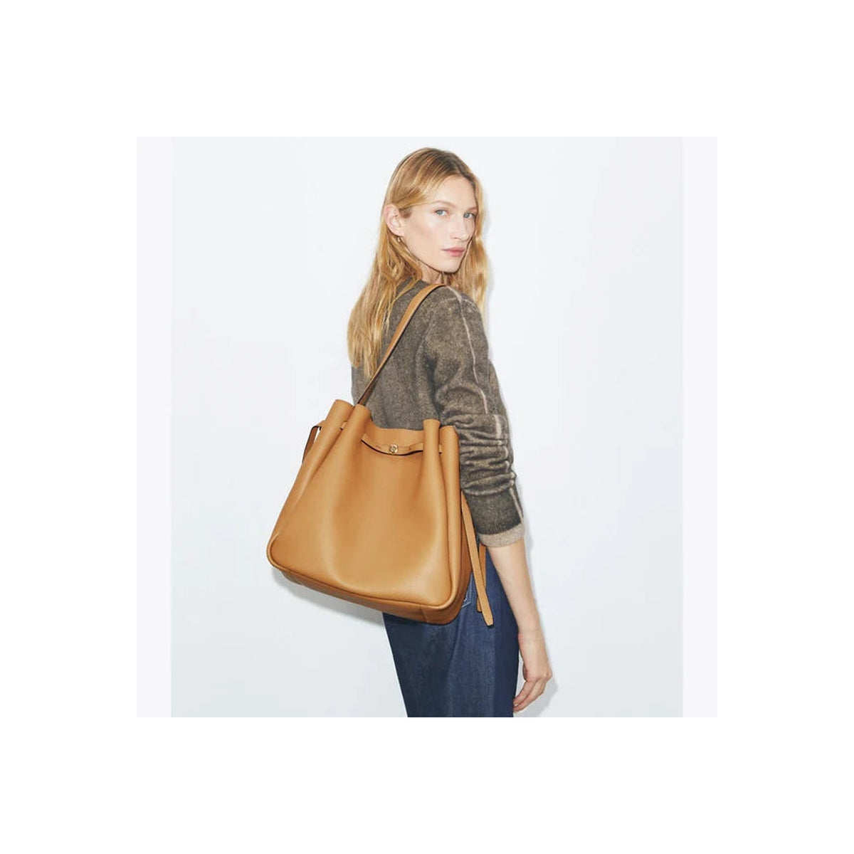 Tory Burch Large Romy Bucket Bag Tiramisu