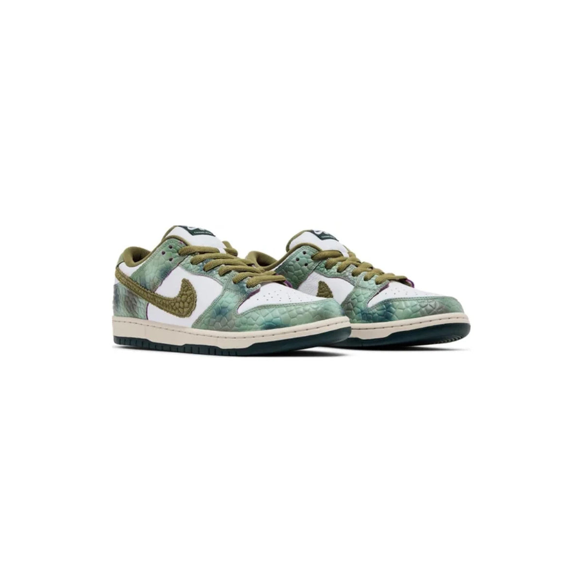 Nike SB Dunk Low Pro x Alexis Sablone "Chameleon"