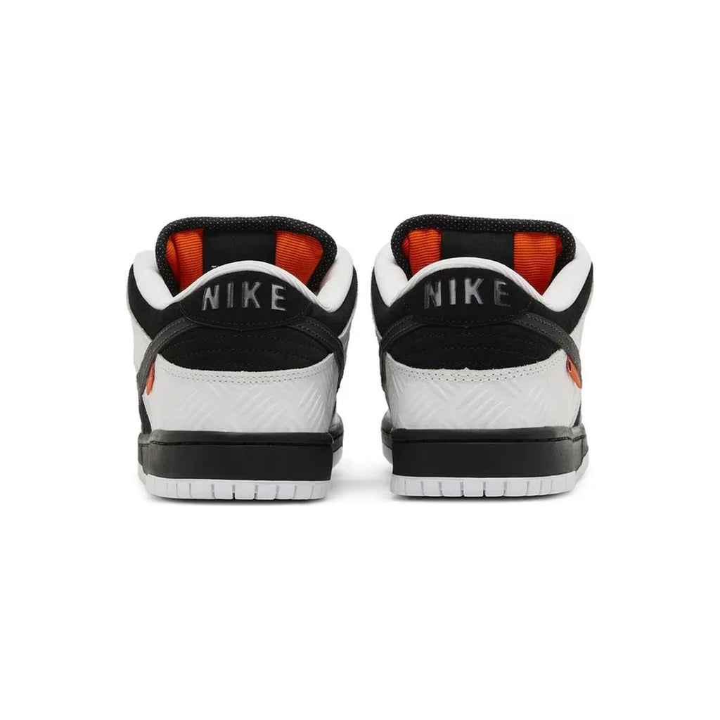 Nike Dunk Low SB x TIGHTBOOTH