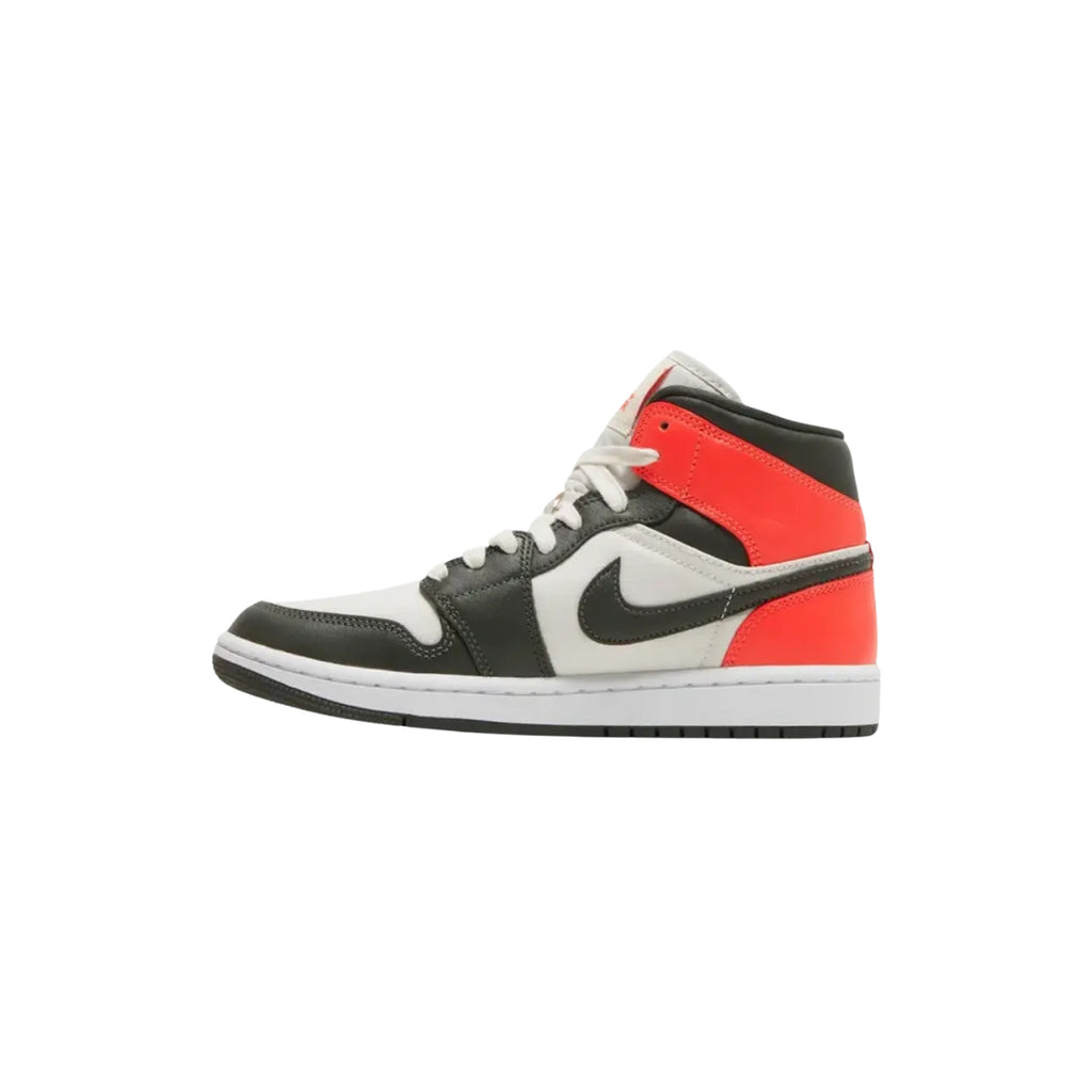 Air Jordan 1 Mid SE 'Newsprint'